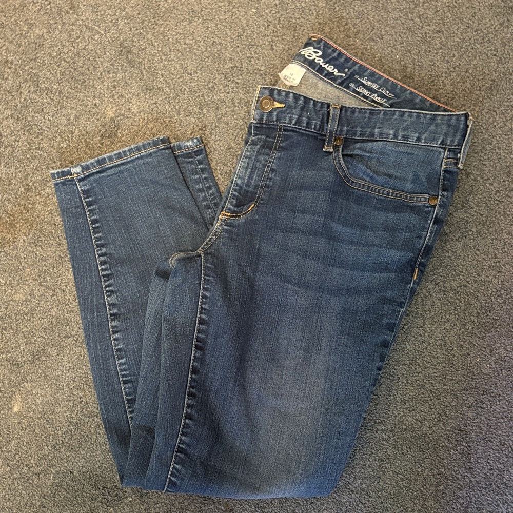 NWOT Eddie Bauer womes Relaxed Fit Denim Jeans size 10